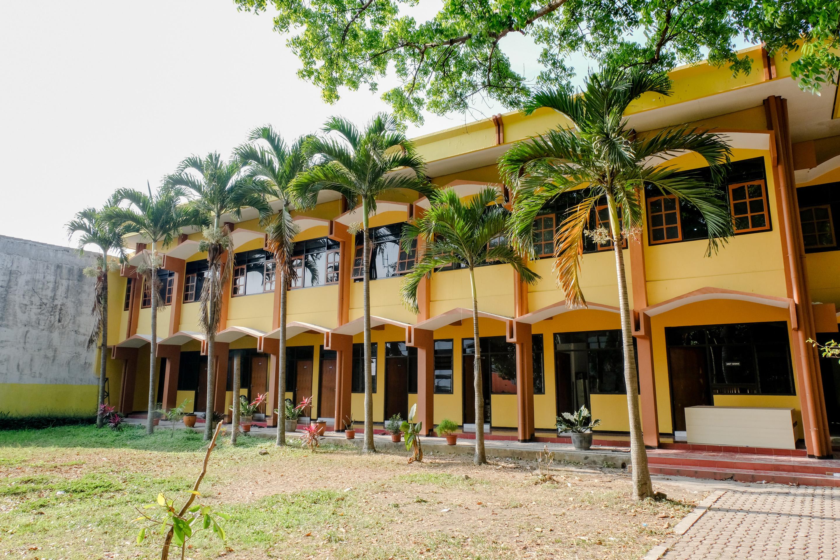 Oyo 1342 Uniga Malang Family Residence Kültér fotó